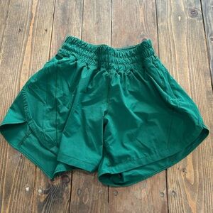 Lululemon Athletica Green Track That Short 5”